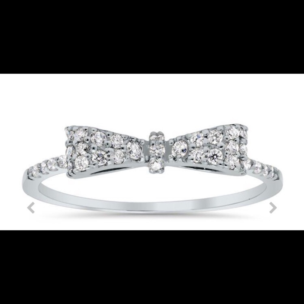 Diamond bow ring 14k gold